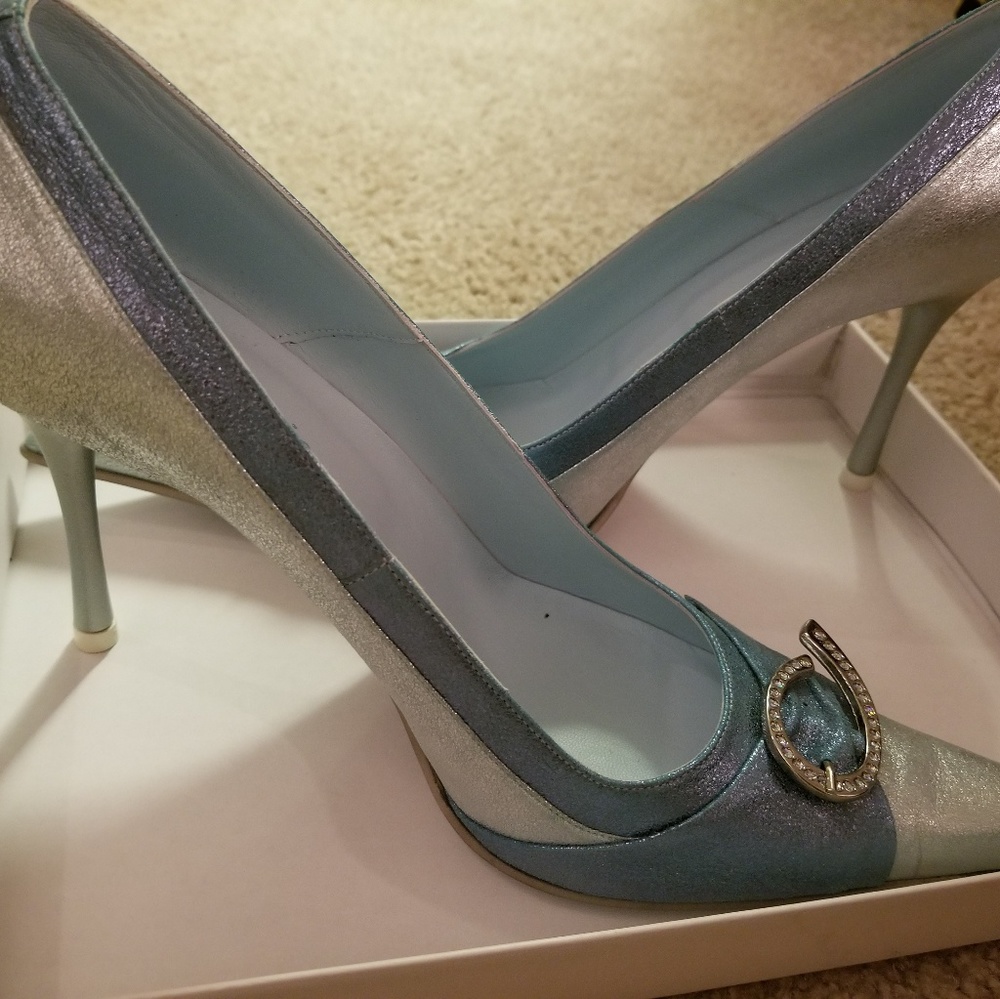 European style pumps